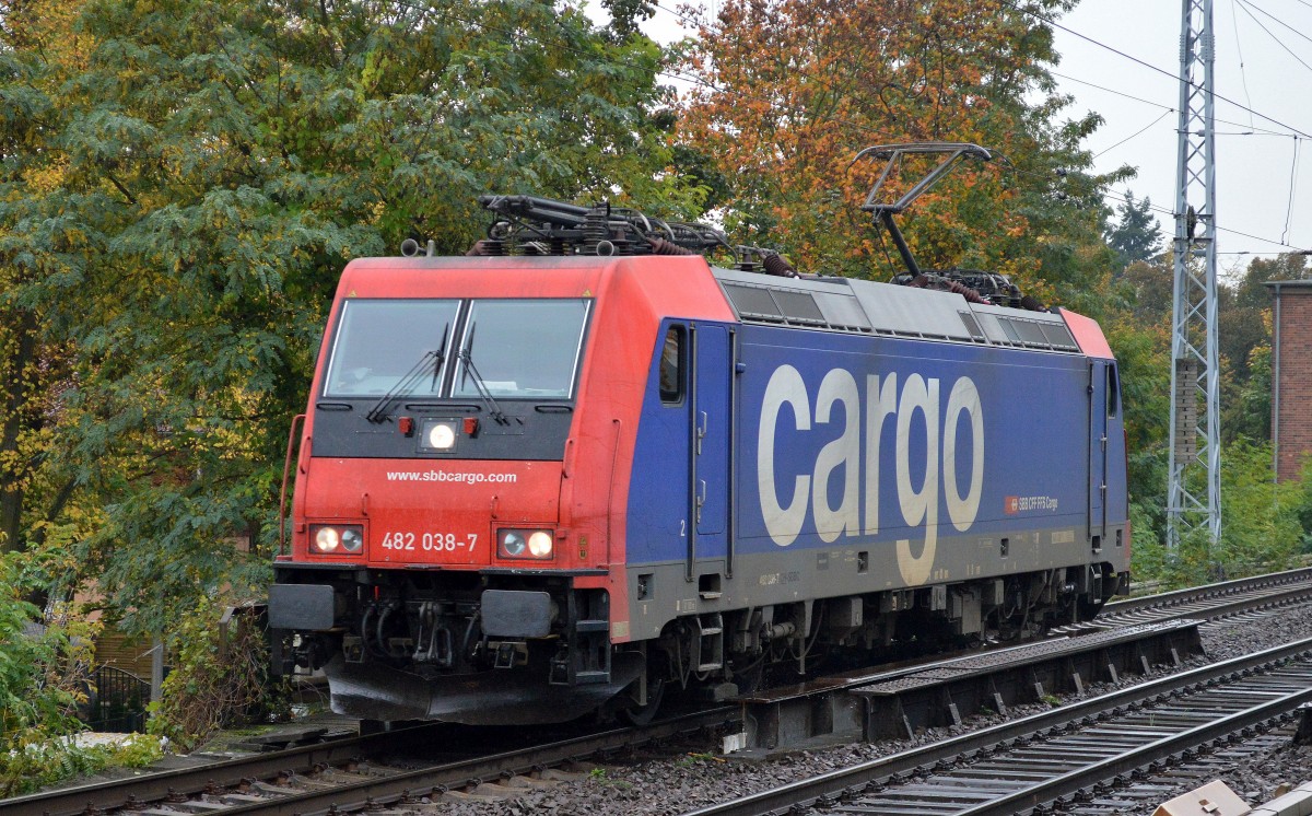 SBB Cargo Mietlok Re 428 038-7 Richtung Schwedt am 16.10.14 Berlin-Karow.