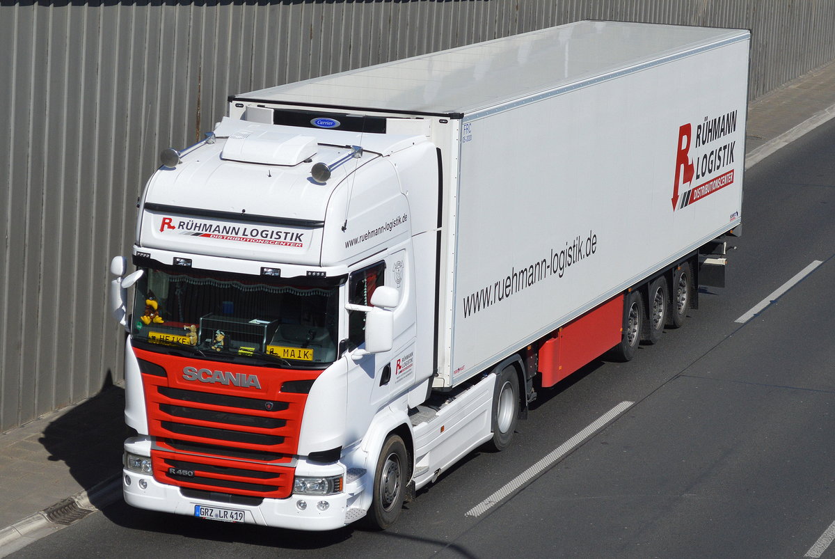 SCANIA R450 Zugmaschine mit Trailer der Sped. RÜHMANN LOGISTIK am 21.04.16 Berliner Stadtautobahn Höhe Knobelsdorffstr. 