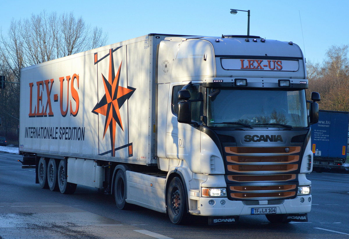 SCANIA Sattelzug der INTERNATIONALEN SPEDITION LEX-US am 17.01.17 Berlin-Marzahn.