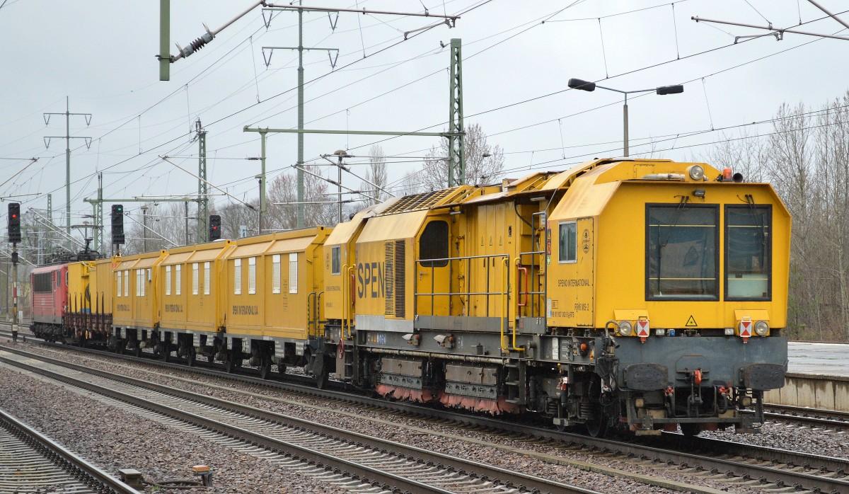 Schienenschleifzug SPENO RR 16 MS-2 (99 81 9127 002-9 A-RTS) mit Beiwagen gezogen vom einer DB 155 183-7 am 19.03.14 Bhf. Flughafen Berlin-Sch�nefeld.