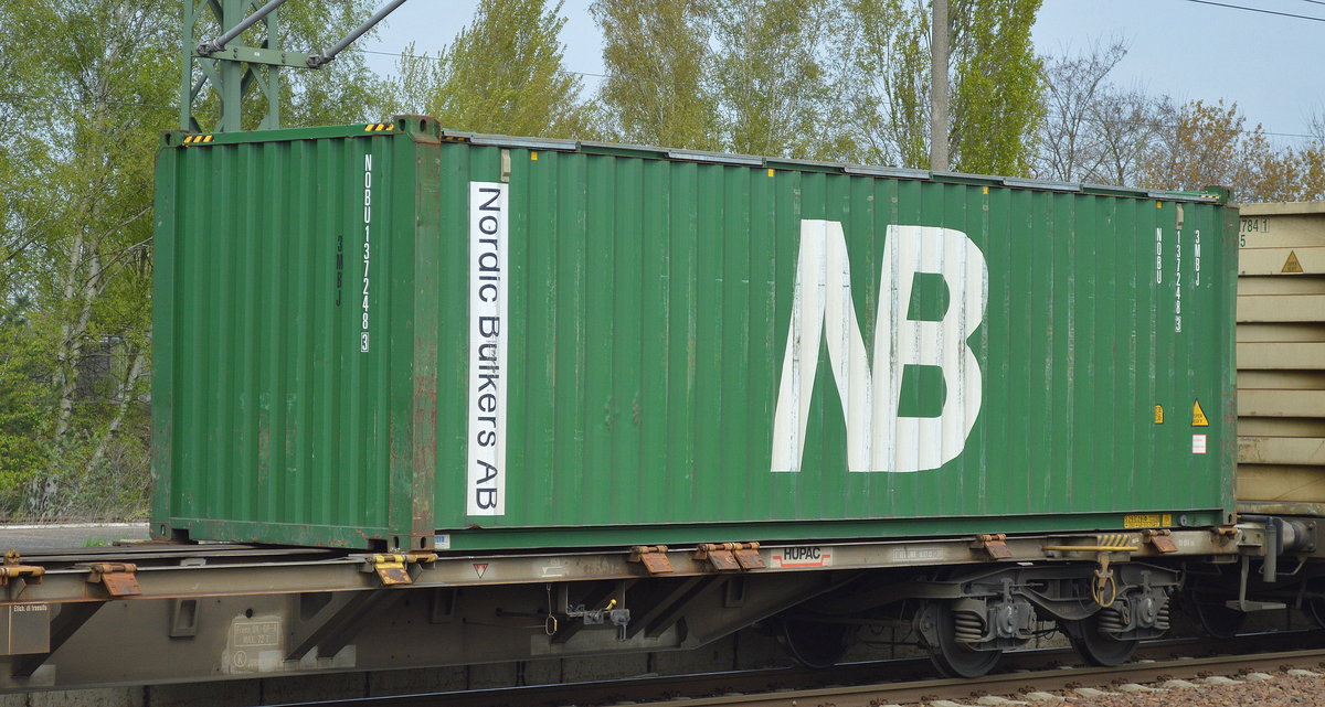 Schwedischer 40’ Standard Nordic Bulkers AB Container am 21.04.17 Bf. Flughafen Berlin-Schönefeld.