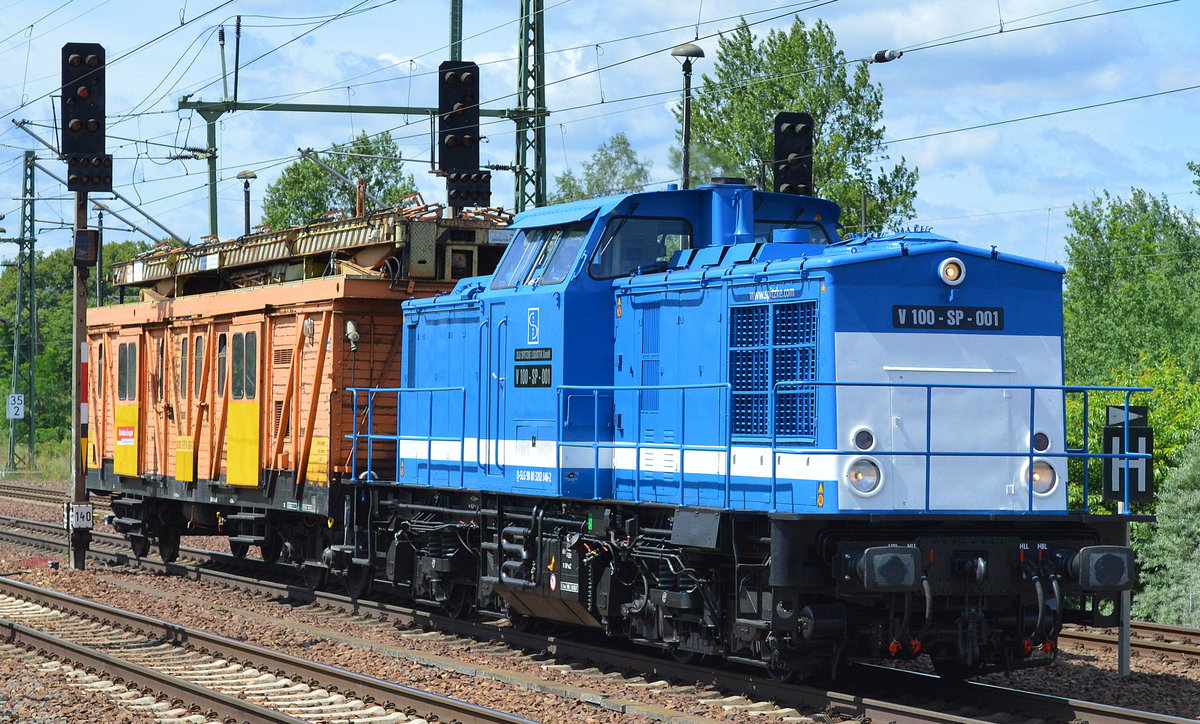 SLG V 100-SP-001 (202 846-2) mit einem Fahrleitungsmontagewagen 579 der DB Bahnbau Gruppe (80 80 970 8 009-3) am 04.07.17 Bf. Flughafen Berlin-Schönefeld.