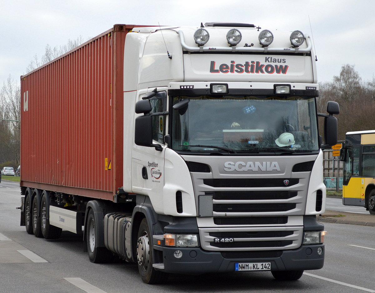Sped Klaus Leistikow mit SCANIA R420 und Containerträger als Sattelzug am 31.03.16 Berlin-Marzahn.