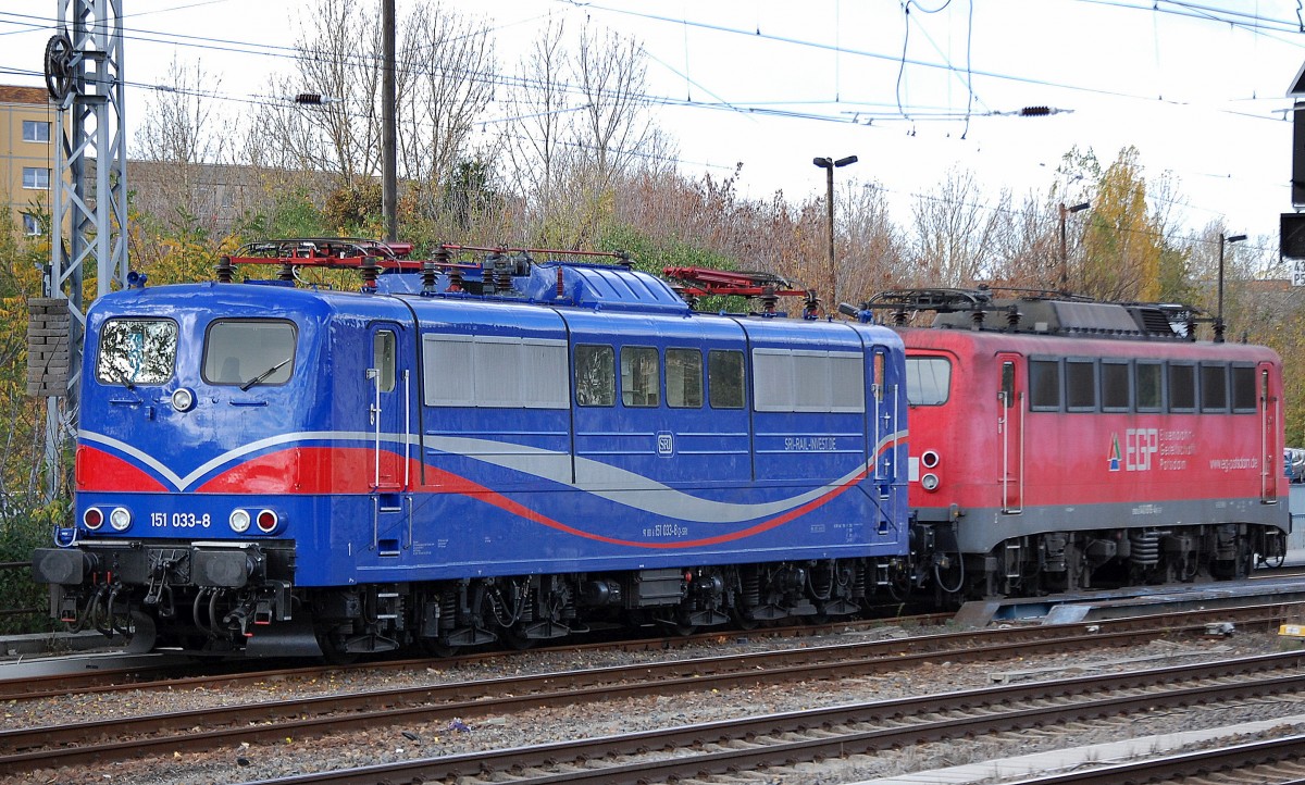 SRI Lok 151 033-8 f�r EGP t�tig + EGP 140 876-4 am 29.10.13 Berlin Greifswalder Str. abgestellt.
