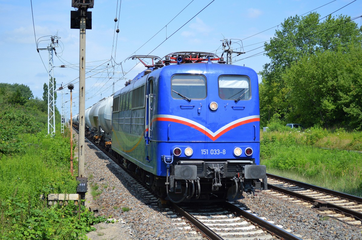 SRI Mietlok 151 033-8 für die EGP mit Zementstaubzug (leer) Richtung Zementwerk in Deuna am 07.07.14 Durchfahrt Bhf. Berlin-Hohenschönhausen.