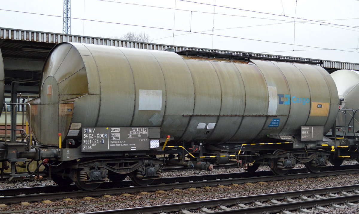 Tschechischer Kesselwagen der CD Cargo mit der Nr. 31 RIV 54 CZ-CDCR 7991 054-3 Zaes 343.7 am 22.02.17 Bf. Flughafen Berlin-Schönefeld.