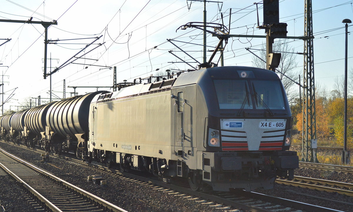 Überraschung am Nachmittag, die Wiener Lokalbahnen Cargo GmbH mit der MRCE Vectron X4 E - 605 [NVR-Number: 91 80 6193 605-3 D-DISPO, Siemens Bj.2015] und einem leeren Kesselwagenzug Richtung Stendell am 06.11.17 BF. Flughafen Berlin-Schönefeld.