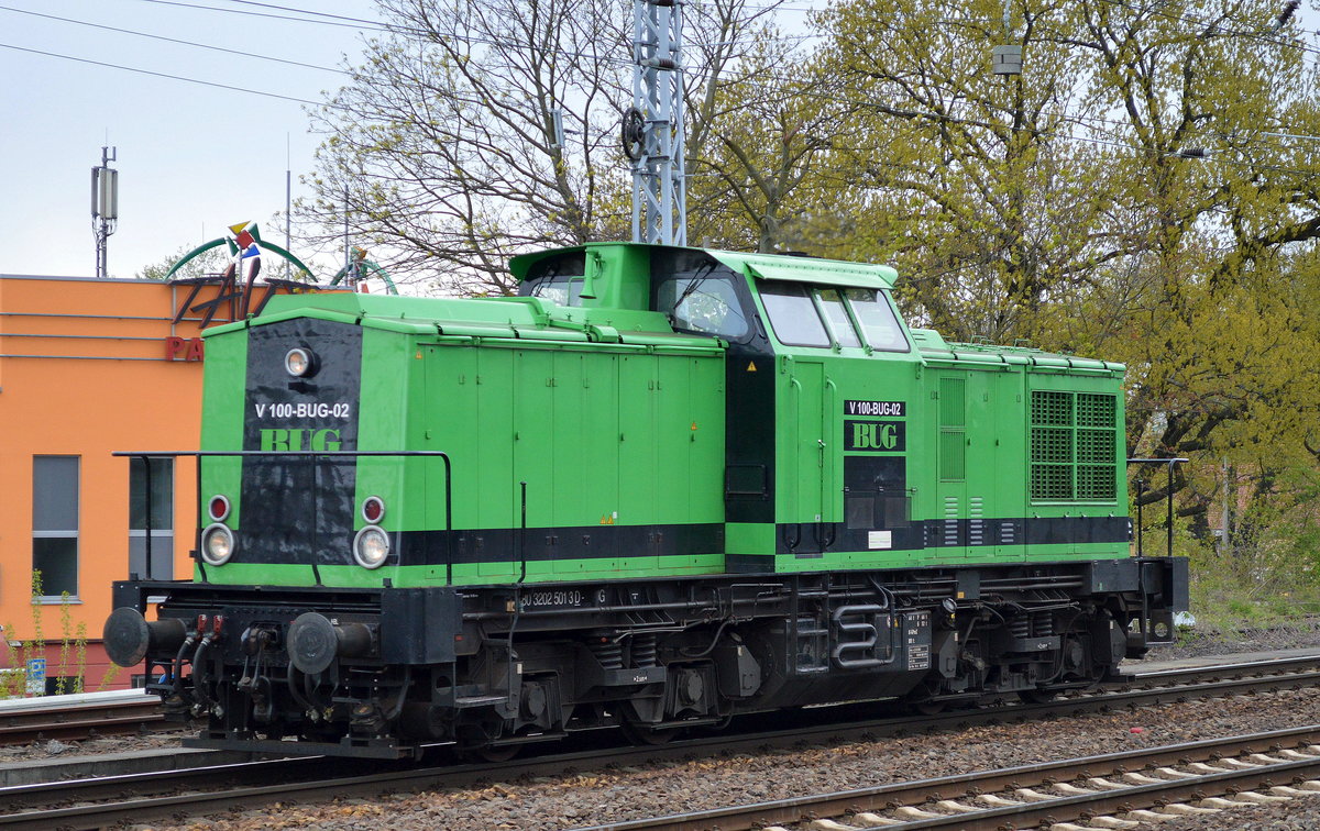V 100-BUG-02 (202 501-3) am 18.04.17 Berlin-Grünau.