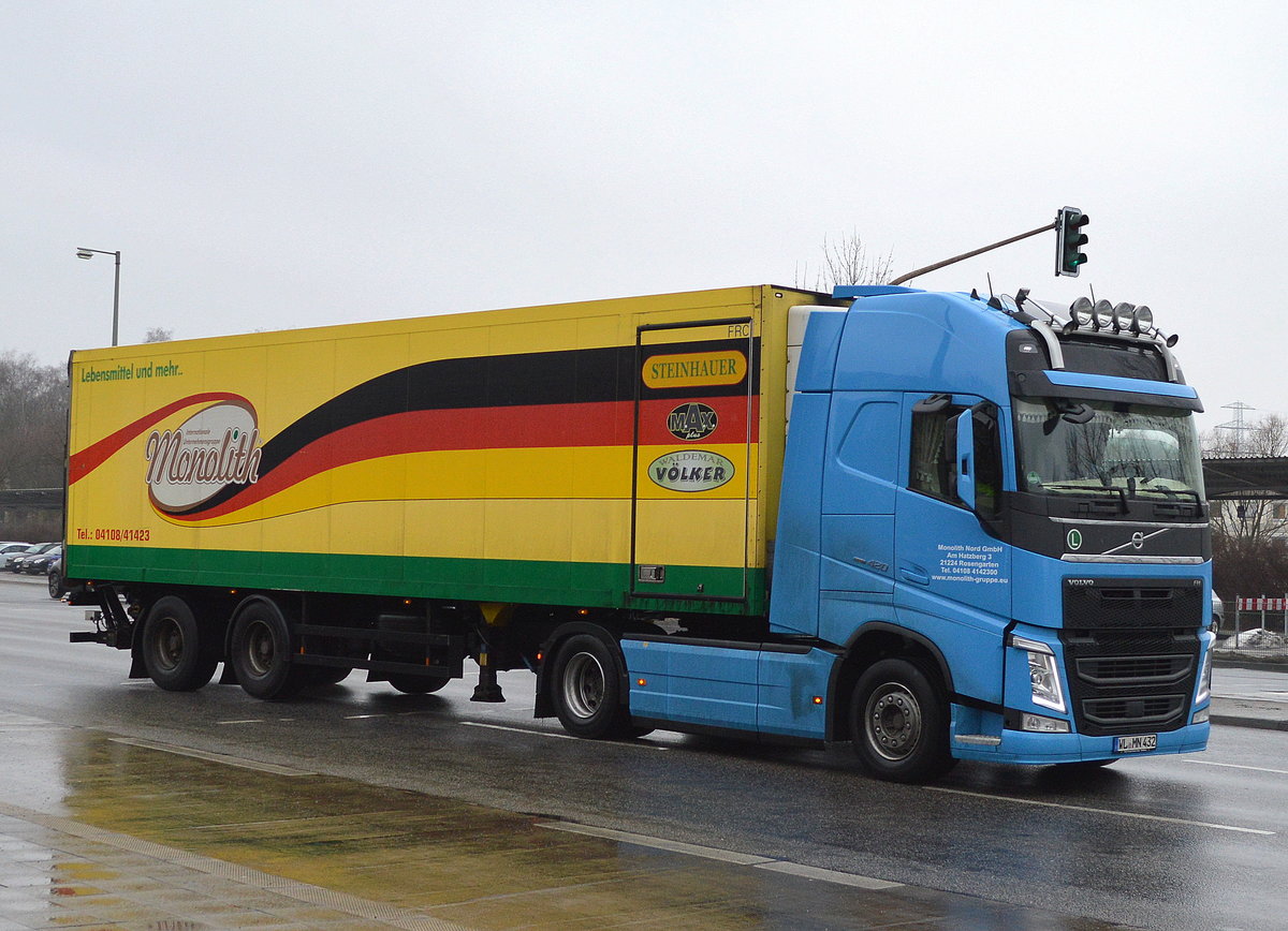 VOLVO FH 420 Zugmaschine mit Trailer der Monolith Nord GmbH am 17.02.17 Berlin-Marzahn.