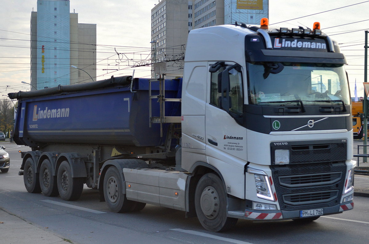 VOLVO FH 460 EEV Sattelkipper der Fa. Lindemann am 09.11.16 Berlin Marzahn.