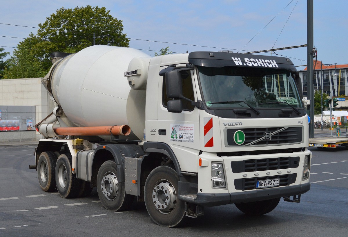 VOLVO FM 400 EURO4 mit LIEBHERR Betonmischer vom Fuhrunternehmen W.Schich am 21.08.14 Berlin-Pankow.