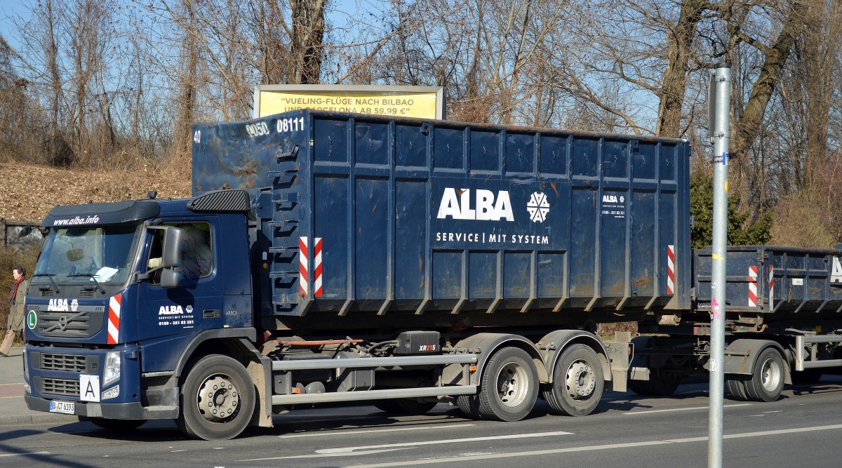 VOLVO FM 410 Abrollkipper + Hänger der Recyclingfa. ALBA am 13.03.14 Berlin-Pankow.