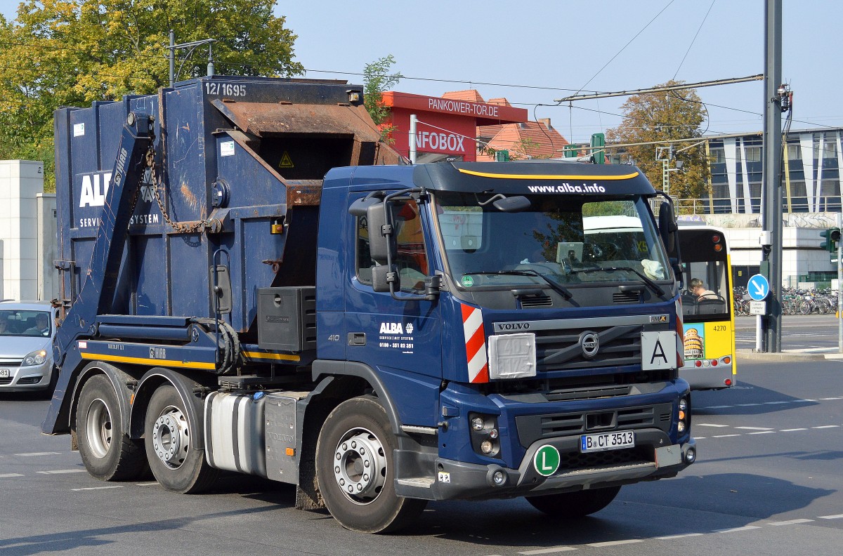 VOLVO FMX 410 Absetzkipper der Recyclingfa. ALBA am 17.09.14 Berlin-Pankow.