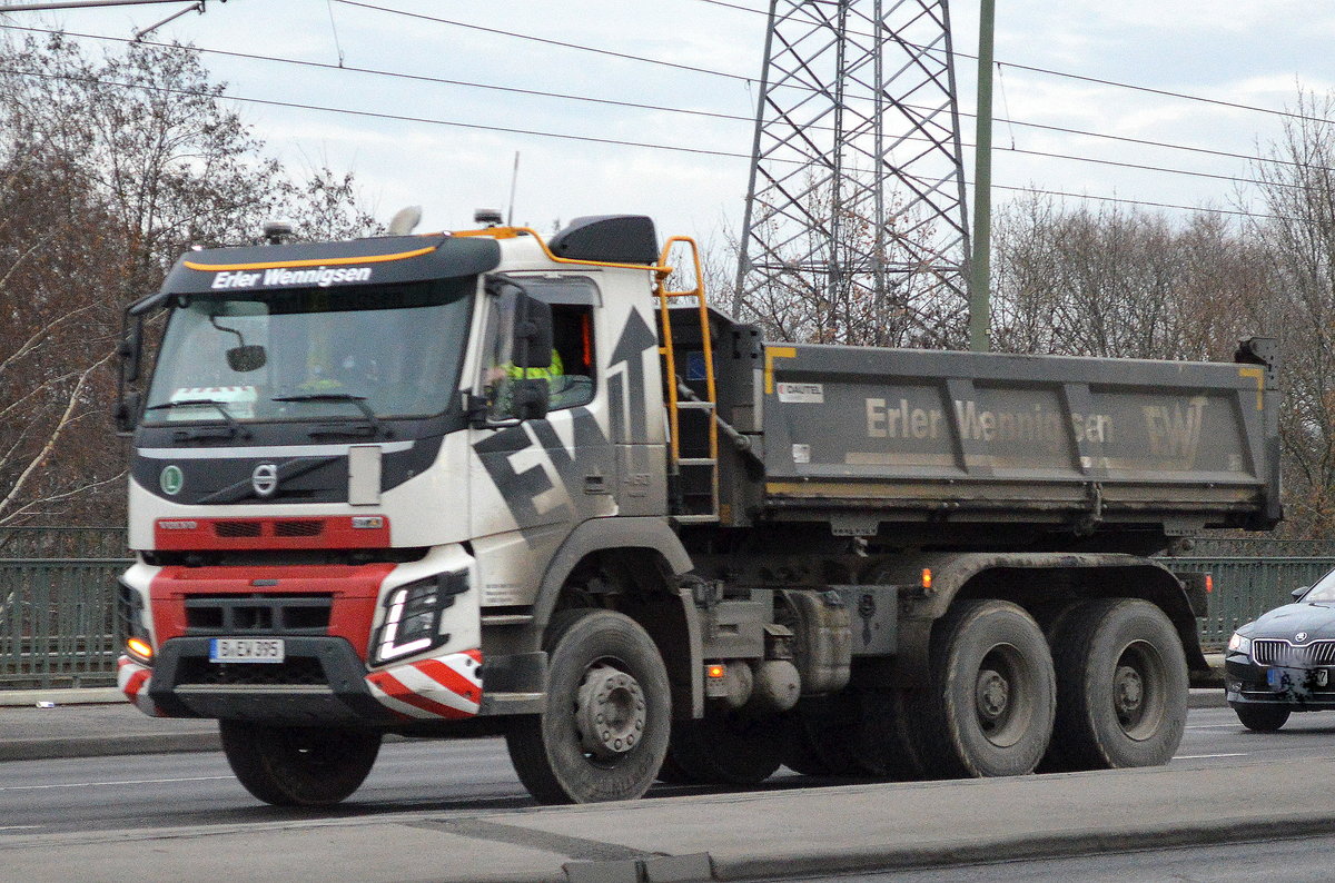 VOLVO FMX 480 EEV Baukipper der Fa. Erler Wennigsen am 07.12.16 Berlin-Marzahn.