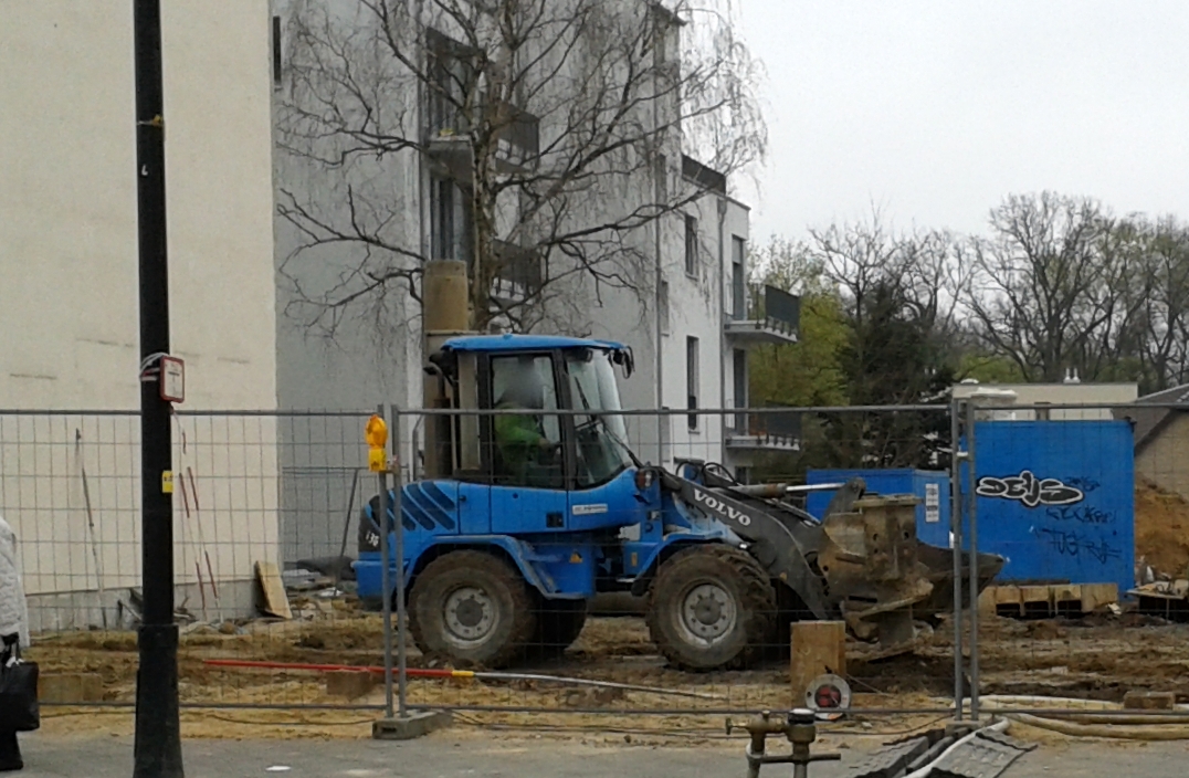 VOLVO L30B Radlader am 28.03.14 Berlin-Niederschönhausen.
