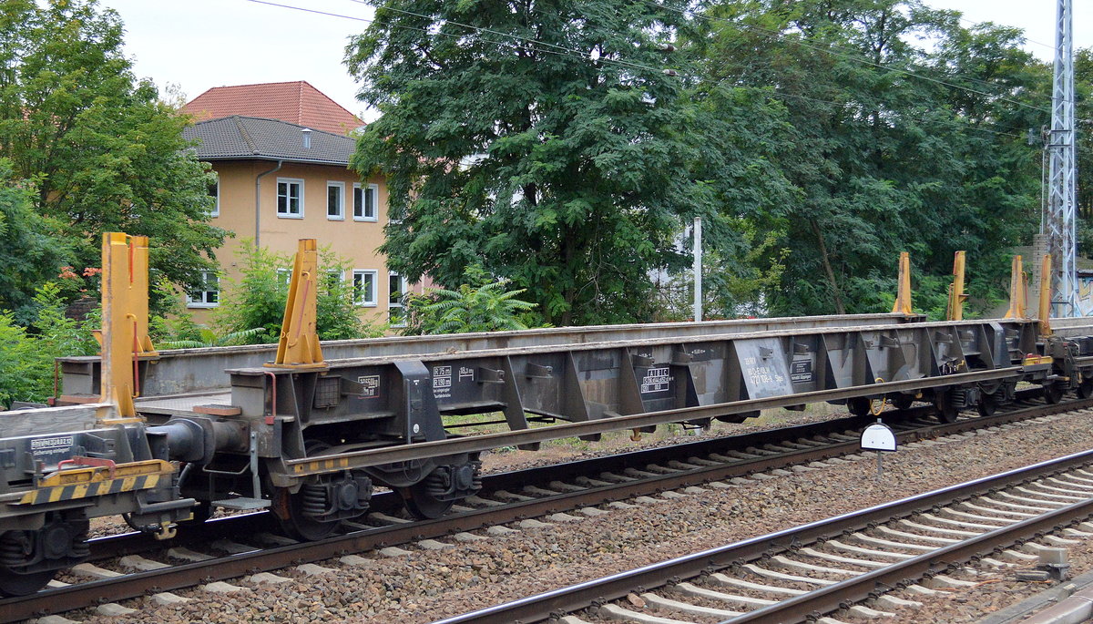 Wagen für Oberbaustoffe der Fa. LEONHARD WEISS mit der Nr. 37 RIV 80 D-EVULW 4727 108-9 Slps Heimatbf.Göppingen am 23.09.17 Berlin-Köpenick.