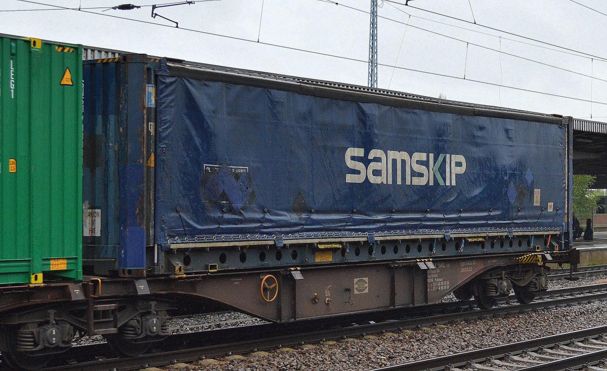 Wechselladeauflieger (Containerform) der Fa.samskip am 22.10.14 Bhf. Flughafen Berlin-Schönefeld.