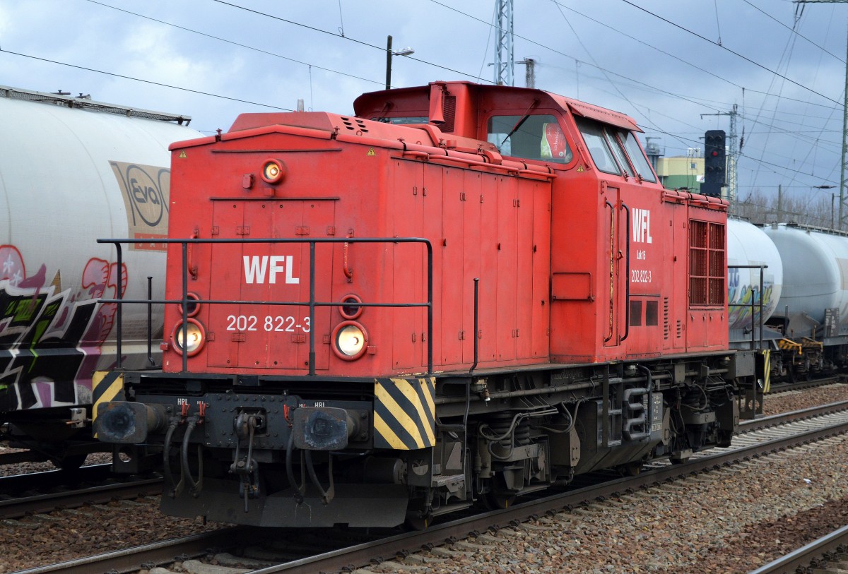 WFL Lok 15 (202 822-3) am 23.02.16 Durchfahrt Bhf. Flughafen Berlin-Schönefeld.