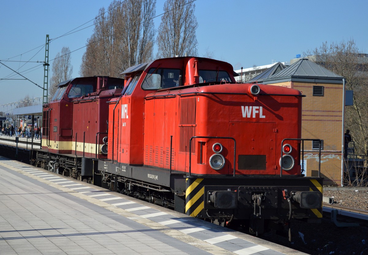 WFL Lok 19 (345 289-3) gezogen von WFL Lok 24 (202 483-4) Richtung Berlin-Spandau am 13.03.14 Durchfahrt Bhf. Berlin-Jungfernheide.