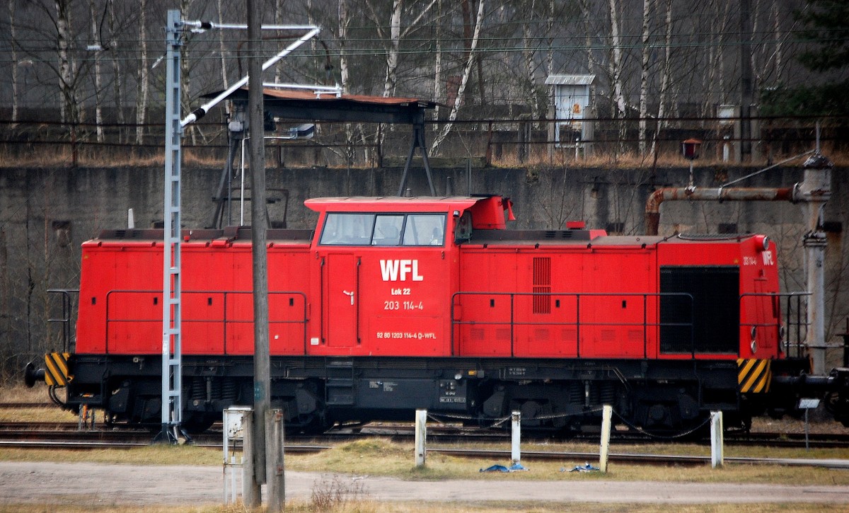 WFL Lok 22 (203 114-4) abgestellt im RLCW Elstal/Wustermark am 03.03.14