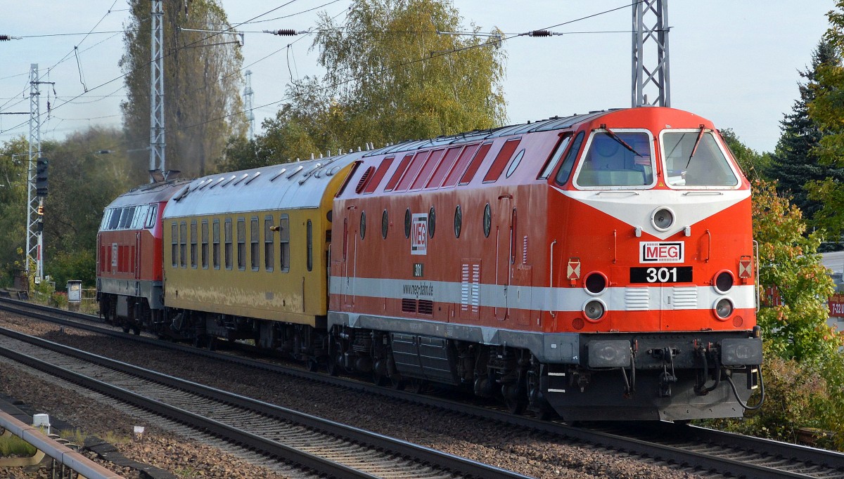 Zum Wendezugbetrieb ist an dem Messzug MEG 301 (229 120-1) am 08.10.14 eine zweite Diessllok mitdran.