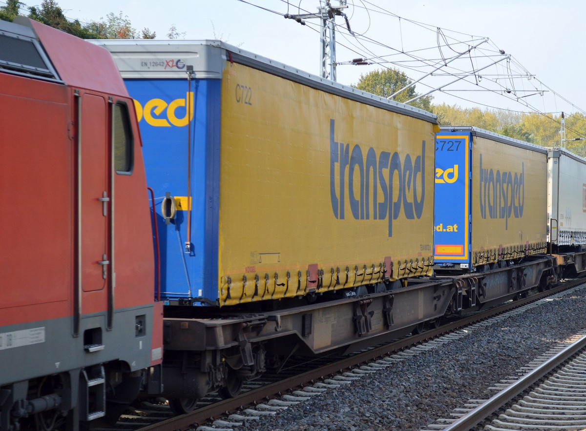 Zwei LKW-Auflieger von der österreichischen Spedition Transped am 06.10.14 Berlin-Hohenschönhausen.