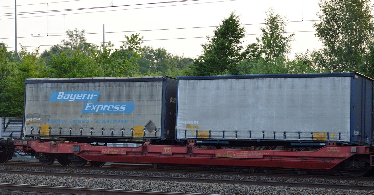 Zwei Wechselbrücken für LKW auf Taschenwagen, Bayern-Express + unbekannt am 20.06.17 Hamburg-Harburg.