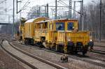 Gleisarbeitszug der DB Bahnbau Gruppe mit Stopfmaschine P&T 09-32 CSM (GSM 151 ) * Dienstwagen (D-DB 0801411017-0 Gos HG 100) + Schnellschotterplaniermaschine Dt.Plasser Typ SSP 110 SW (SSP 502/97 16
