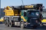 Ein LIEBHERR Autokran auf einem SCANIA P 420 der Firma THÖMEN am 27.02.15 Berlin Beusselbrücke.