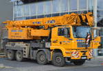 Ein LIBHERR LTF-Teleskop-Aufbaukran Typ? auf MAN Fahrgestell (älteres Modell) der Fa. MOBI-HUB aus Berlin am 21.11.16 Berlin-Marzahn.