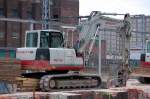 Leasingbaumaschine, Mini-Kompaktbagger TAKEUCHI TB1140 der Fa.Schmidt-Elsner bei weiteren Abri�arbeiten Gro�baustelle Berlin-Ostkreuz, 16.02.11
