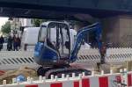 Ein Wacker/Neuson Minibagger ET 24 NCR, Juni 2013 Berlin Sch�nhauser Allee
