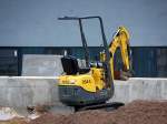 Ein WACKER/NEUSON Minibagger Typ 803, 12.12.13 Berlin-Charlottenburg.