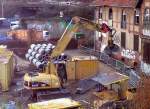 Ein CAT M315C Mobilbagger der Baufirma STRABAG im Winter 2008 Gro�baustelle Berlin Ostkreuz.