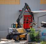 VOLVO EW140B beim Werkhallenneubau N�he Gbf.