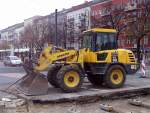 Ein KOMATSU WA95 Radlader am 25.10.07 Berlin Prenzl.Berg.