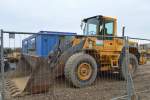 Ein VOLVO L90C Radlader der Geisler Glöwener Recycling GmbH am 16.02.16 Berlin-Hohenschönhausen.