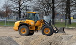 Moderner VOLVO L50G Radlader (Mietbaumaschine) am 03.04.16 Baustelle Berlin-Adlershof.