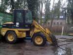 Ein ZEPPELIN ZL 80 Radlader mit Gabelaufsatz, 24.02.12 Berlin-Niedersch�nhausen.