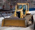 Eine CAT D6N LGP Raupe am 14.03.09 Neubau des S-Bhf.