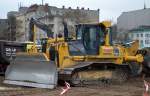 Eine KOMATSU D61PX Raupe der Fa.Hinnenkamp am 26.01.15 Großbaustelle Berlin-Moabit.