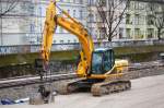 Leasingbaumaschine, ein JCB JS200 Raupenbagger, 05.02.11 Baustelle S-Bhf. Berlin Baumschulenweg