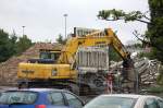 KOMATSU PC 290 NLC Raupenbagger bei Abri�arbeiten am 03.08.11 Berlin Prenzl.Berg.