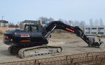 Ein Raupenbagger Typ + Hersteller? der Fa. btw.ag am 03.04.16 Baustelle Berlin Adlershof.
