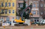 Ein VOLVO EC? Raupenbagger der Fa. Max Bögl am 26.01.15 Großbaustelle Berlin-Moabit.