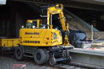 Dieser aktuelle Zweiwegebagger vom Hersteller LIEBHERR Typ 922 rail wurde letztes Jahr auch auf der InnoTrans präsentiert, hier jetzt also auch aktuell im Einsatz der Fa. hentschke auf der Großbaustelle Neubau Berlin-Ostkreuz, 26.01.17