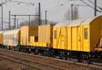 Ein weiterer Ausschnitt des Gleisbau Umbauzuges der DB Bahnbau Gruppe am 15.02.11 im Bhf.