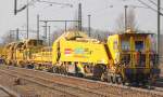 Hier fast der gesamte Komplex des Umbauzuges P&T SUM-314  Mamut  (97 26 03 502 18-8, Plasser & Theurer Bj.2003) am 15.02.11 Bhf.