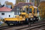 Ein GAF 100 der DB Bahnbau Gruppe Richtung Bernau, 28.10.11 Berlin-Karow.