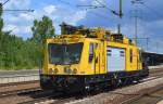 Oberleitungs- und Montagefahrzeug (OMF) ehemalige BR 706 der DB Bahnbau Gruppe, 14.08.14 Durchfahrt Bhf.